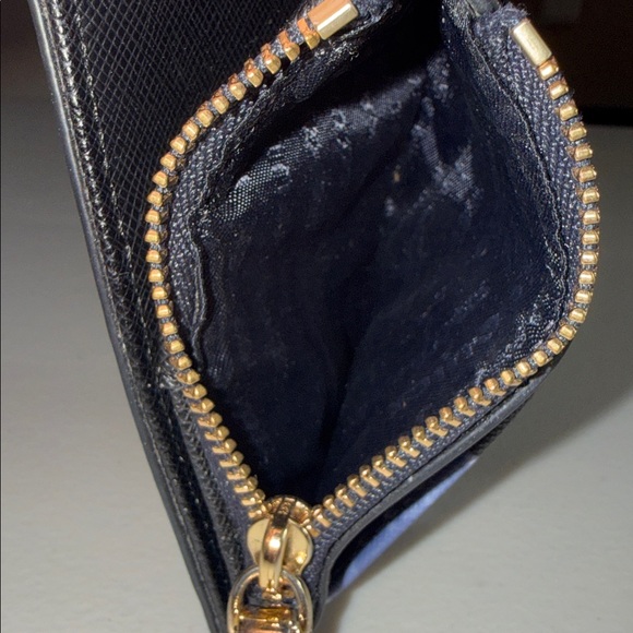 Beautiful Kate Spade Storybook lining Black, Blue and White rose leather Wallet - Picture 5 of 7